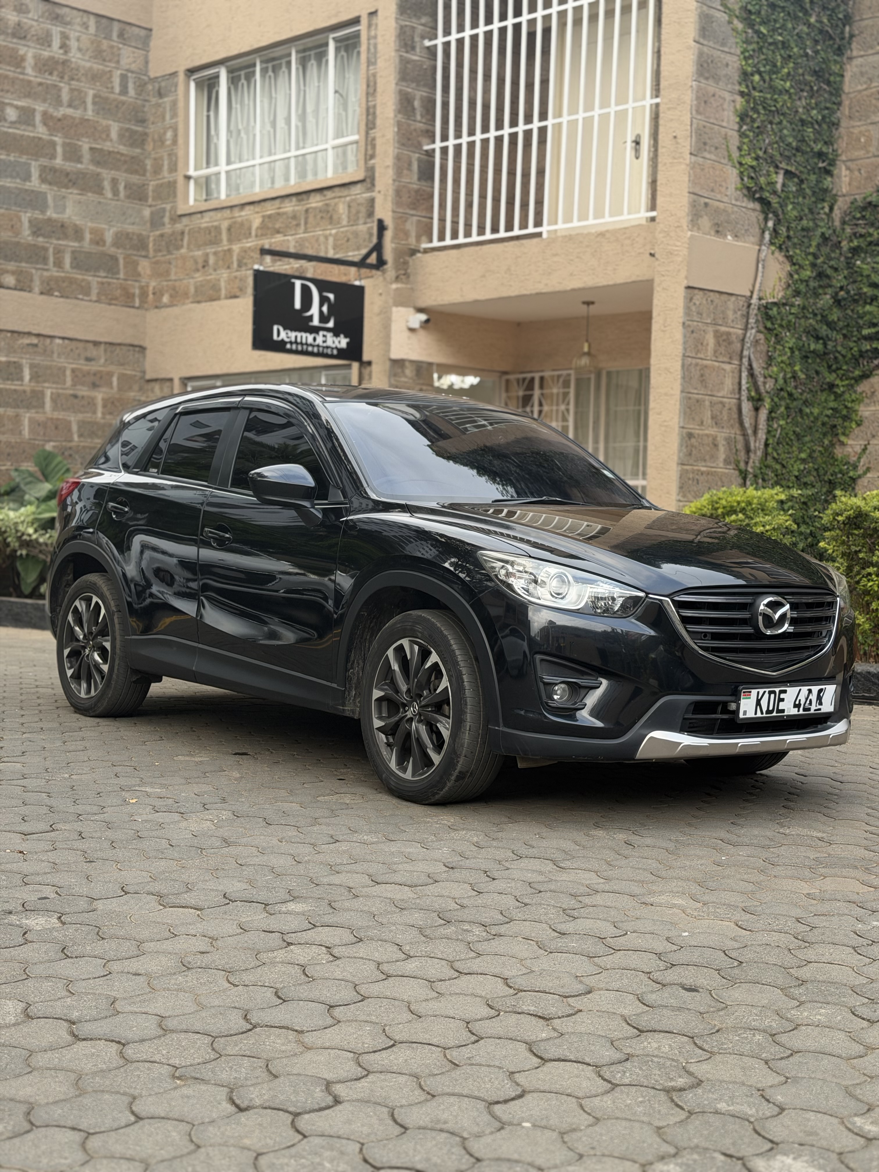 Mazda CX-5 · photo